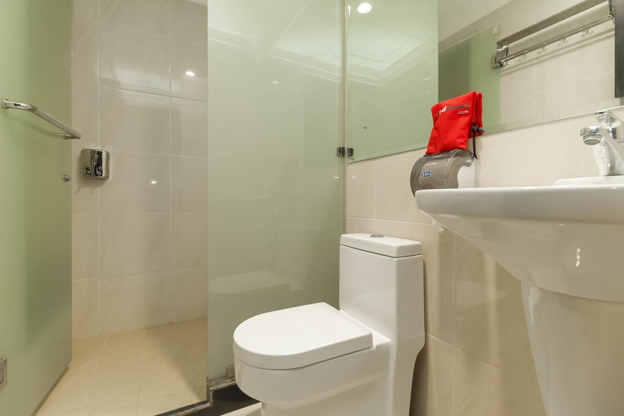 Reddoorz Plus Near Halim Perdanakusuma 2 Jakarta Extérieur photo