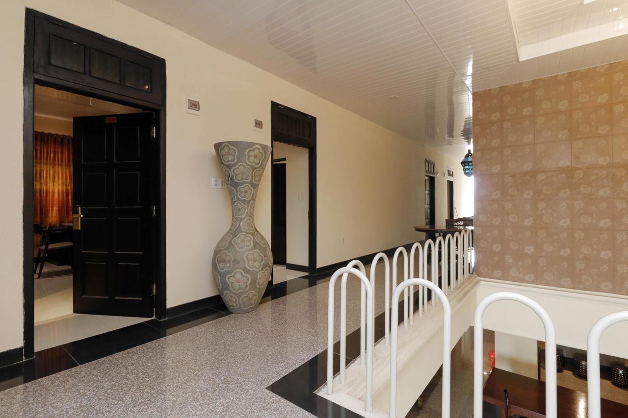 Reddoorz Plus Near Halim Perdanakusuma 2 Jakarta Extérieur photo