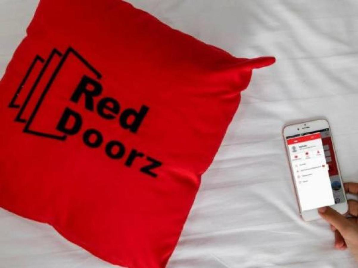 Reddoorz Plus Near Halim Perdanakusuma 2 Jakarta Extérieur photo